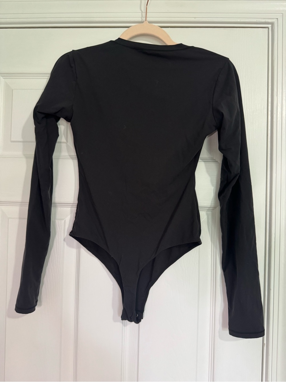 SKIMS Black Scoop Neck Long Sleeve Thong Bodysuit Medium - Picture 5 of 7